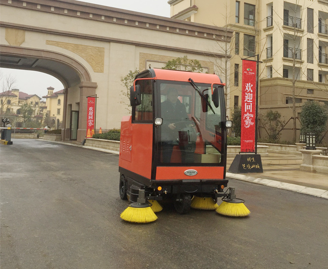 掃路車案例-南京仁恒物業管理有限公司